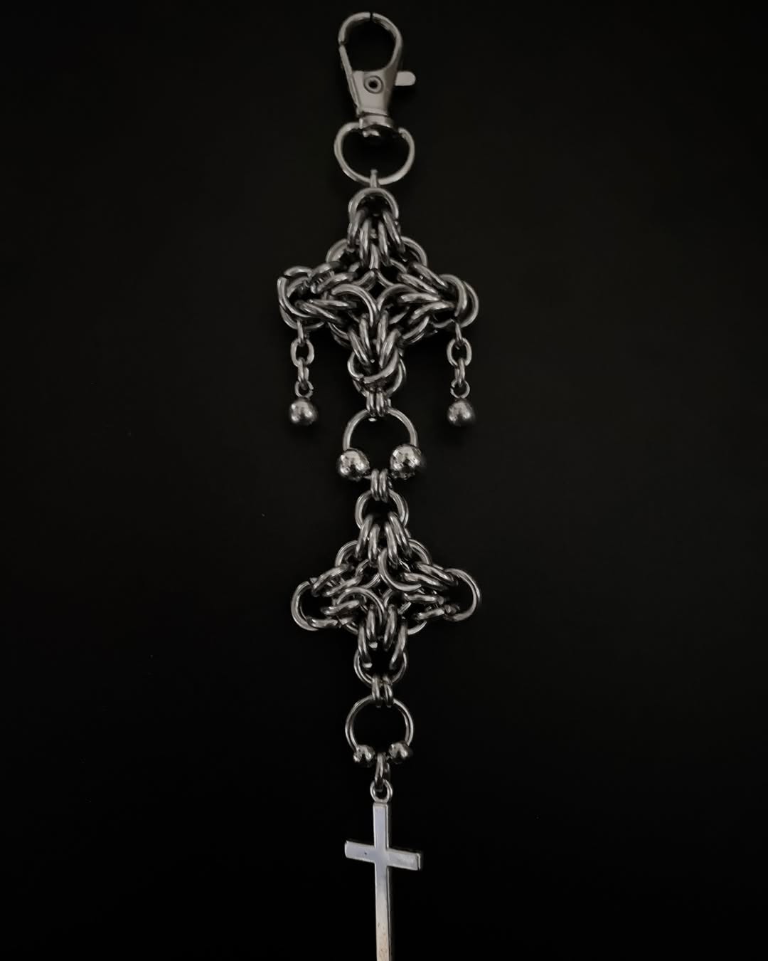 Black Chainmail Keychain with Obsidian Geometric Emblem - Handmade Dark Metal