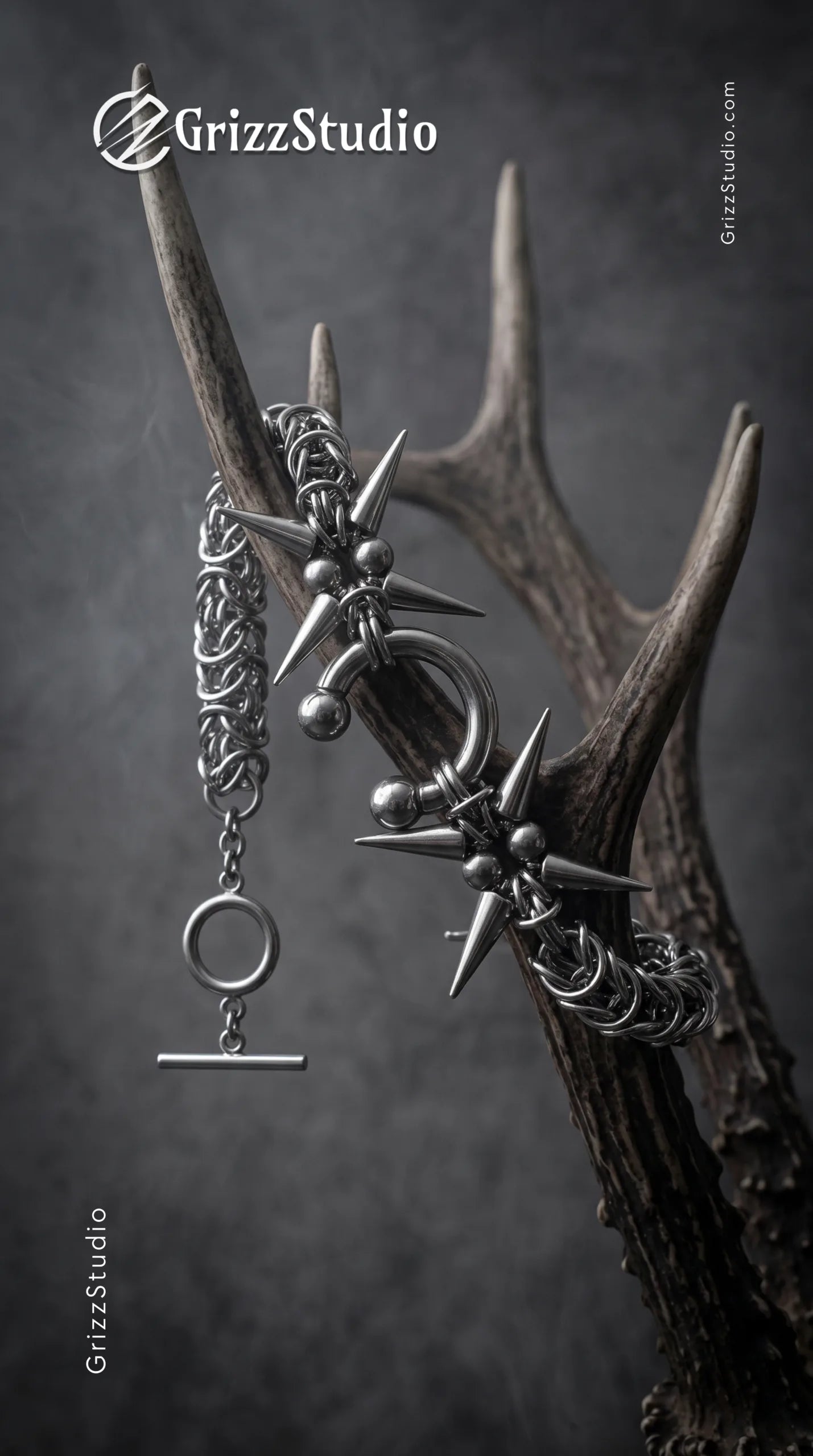 C-Sigil Spike Chainmail Bracelet - charm detail