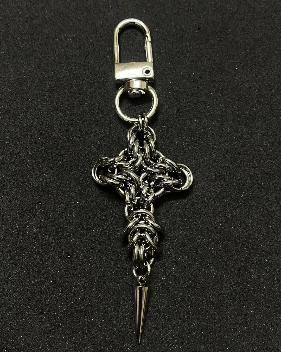 Gothic knot chainmail keychain with steel spike pendant — handmade dark metal accessory
